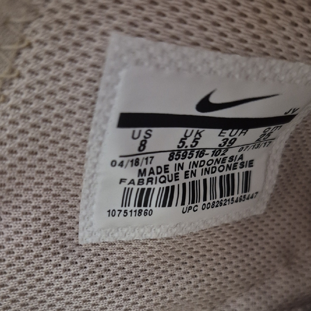 Air Huarche By Nike Women's Sneakers - Picture 2 of 9